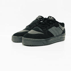 adidas sneaker black  adidas sneaker black