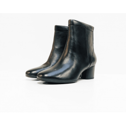 Clarks boots black 