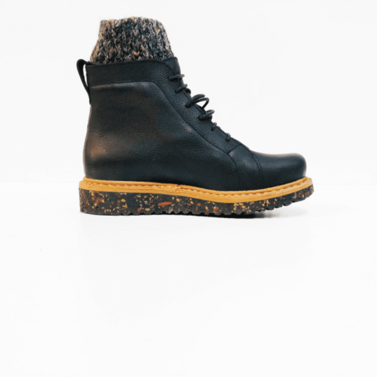 El Naturalista boots black 