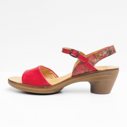 El Naturalista sandalen rood