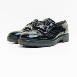 Nero Giardini  instappers vernice black 