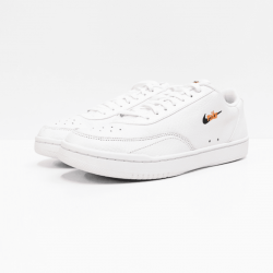Nike court sneaker white black  orange 