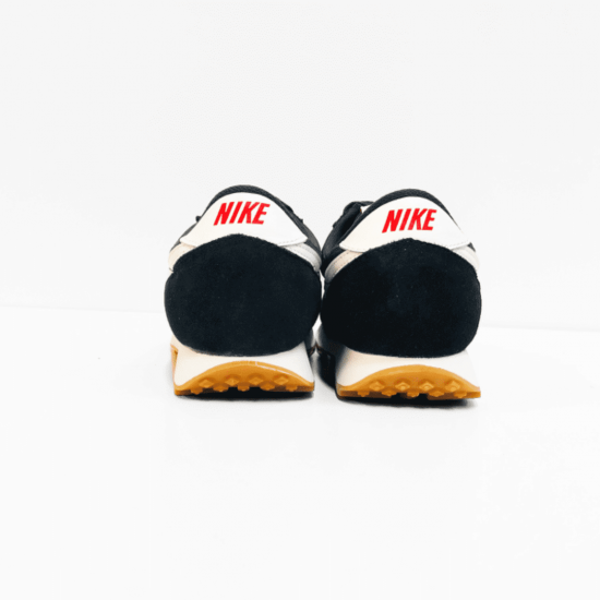 Nike sneaker black 