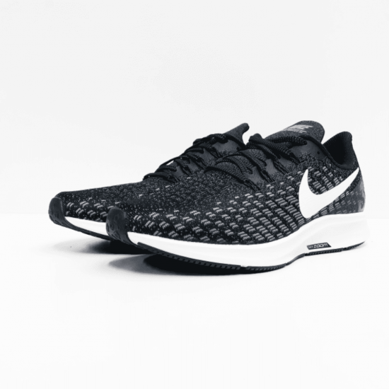 Nike sneaker black white grey 